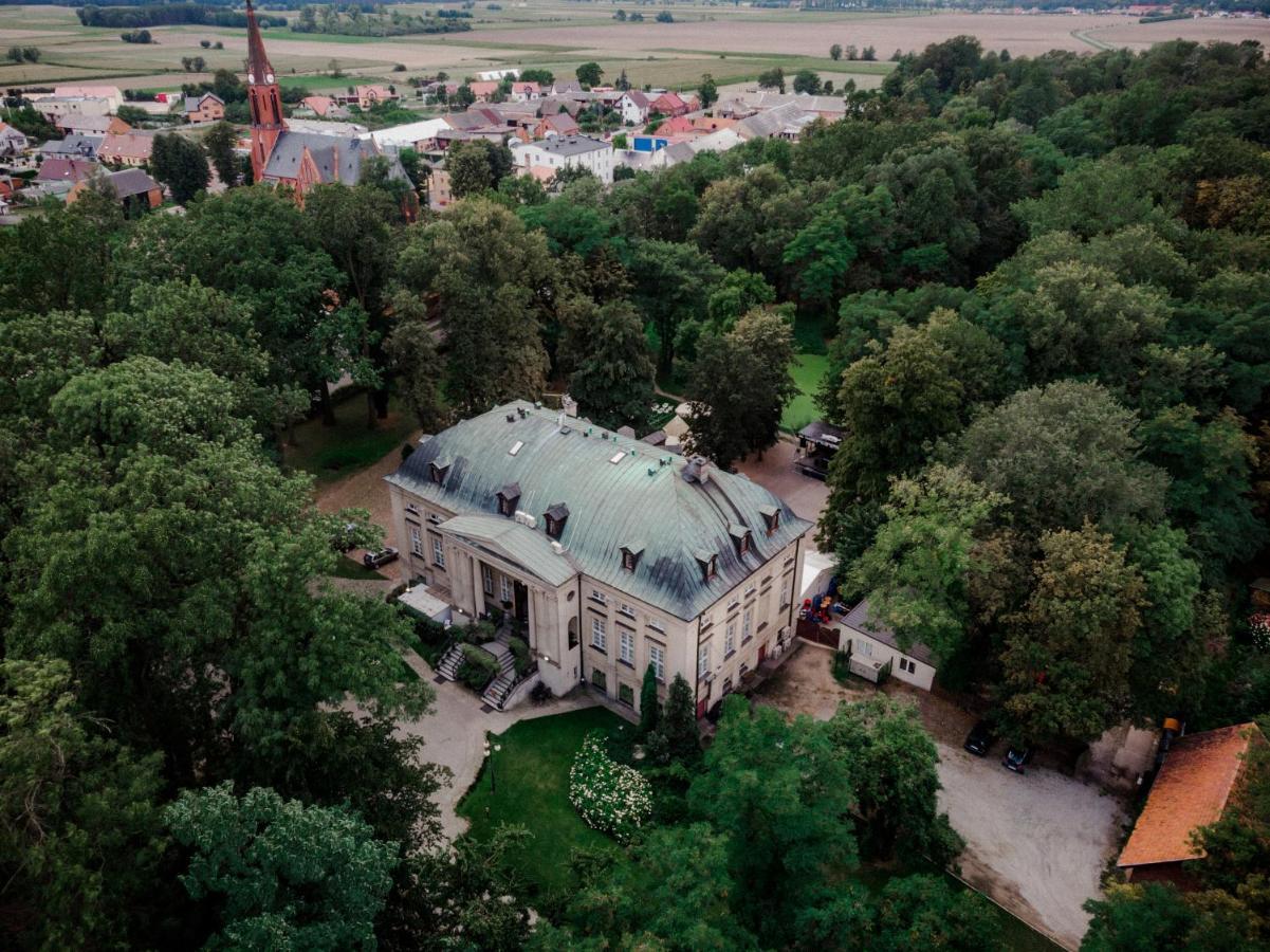 Palac Pakoslaw Pakoslaw  Exteriér fotografie